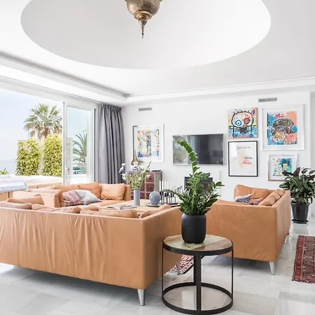 Oasis Beachfront Golden Mile מארבלה