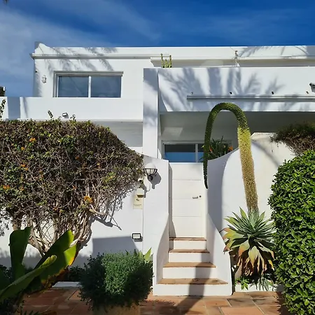 בית נופש Oasis Beachfront Golden Mile מארבלה